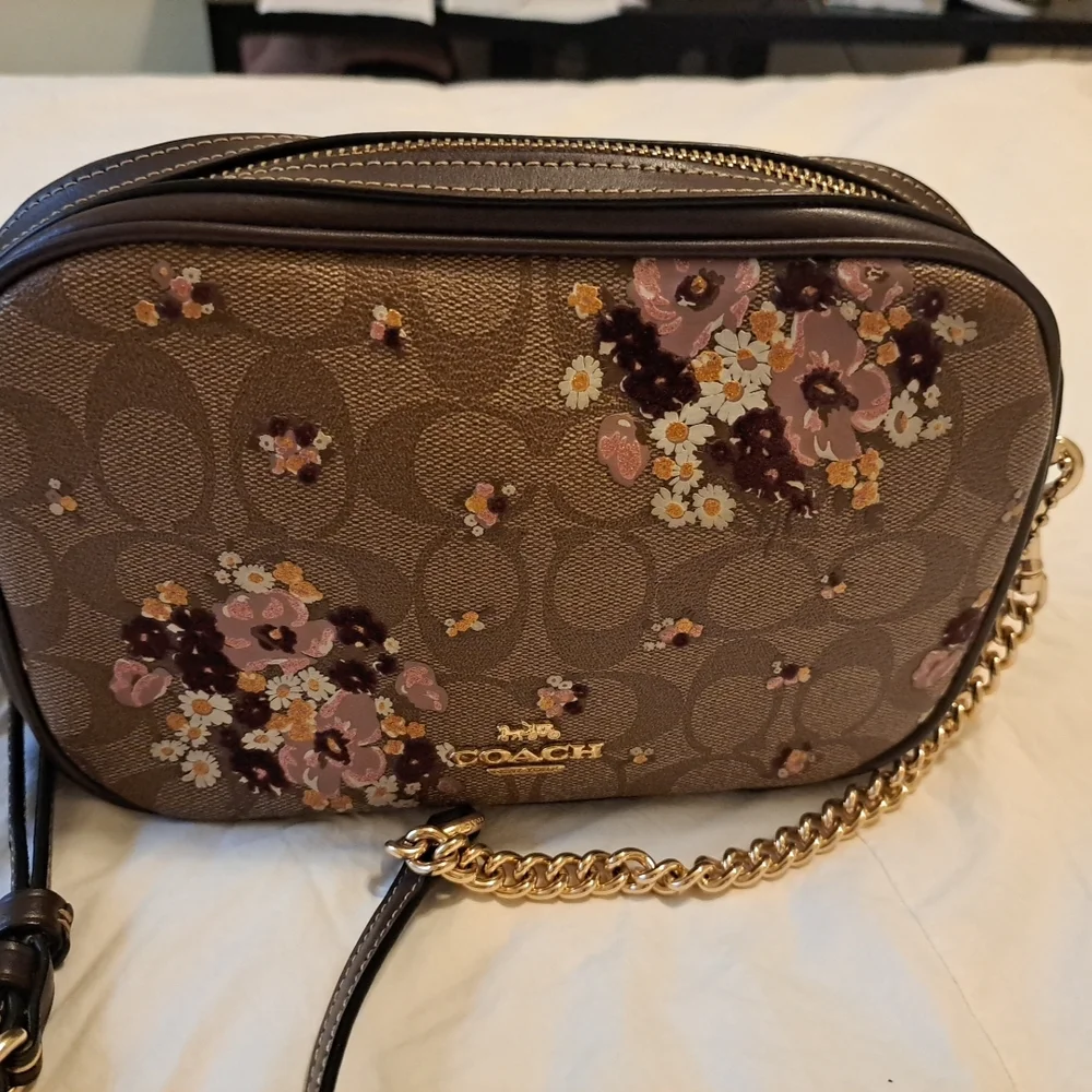 COACH Signature Shoulder Bag Floral Brown Small Defect On Label Inside See Pics - Picture 2 of 11